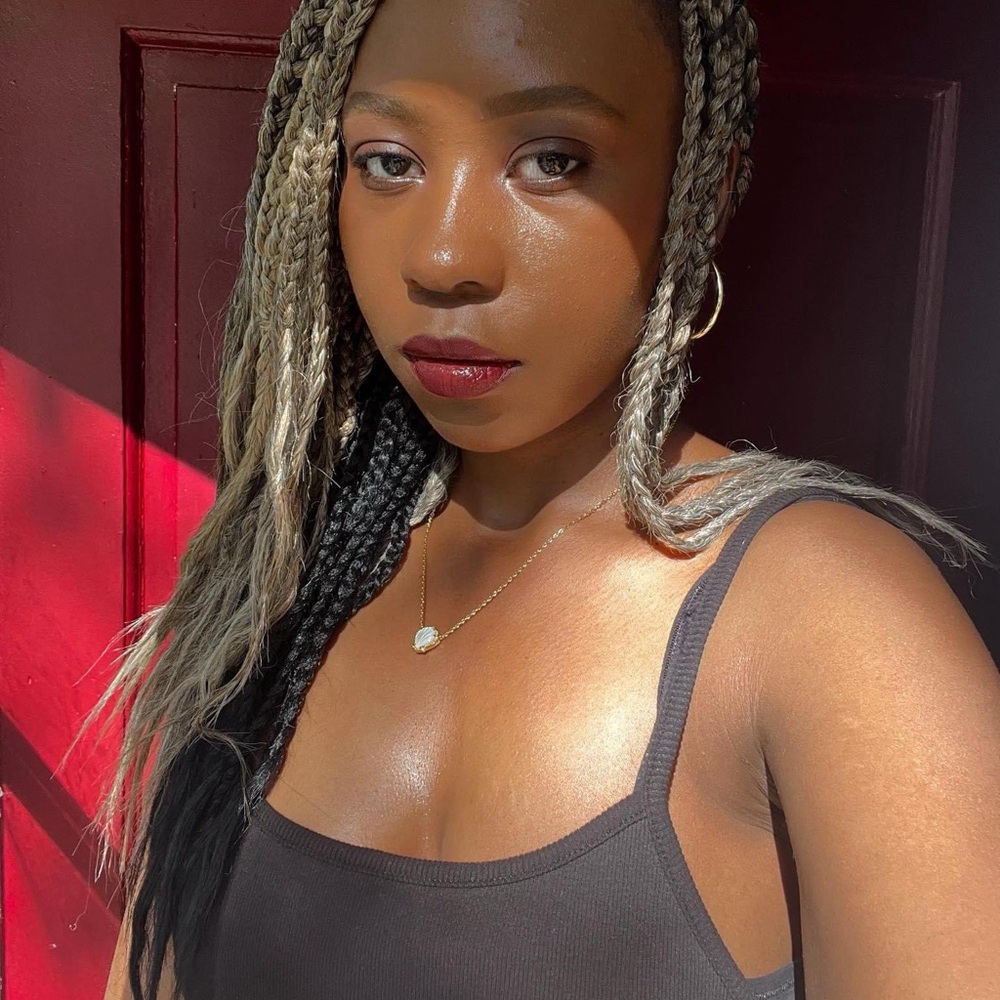 Meet your Posher, Kat.
